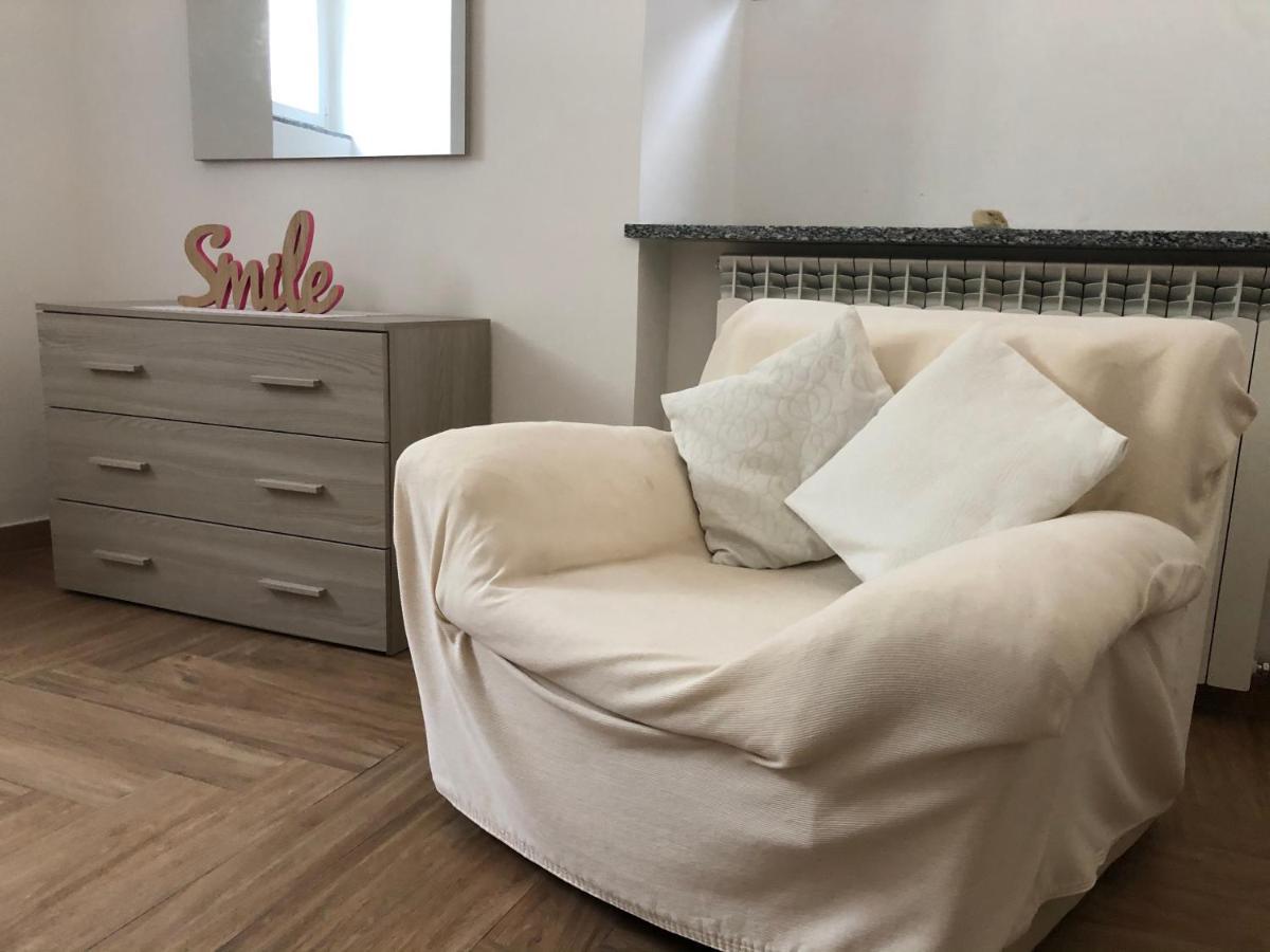 Elle'S House Apartment Savona Bagian luar foto